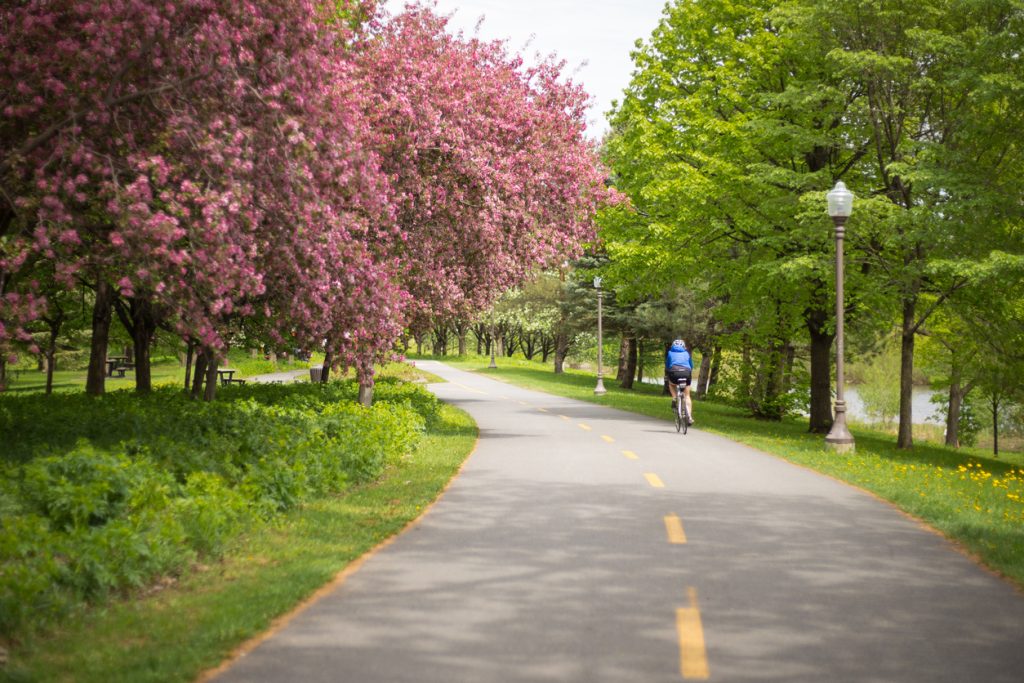 Bike touring in Québec: preparing for long rides